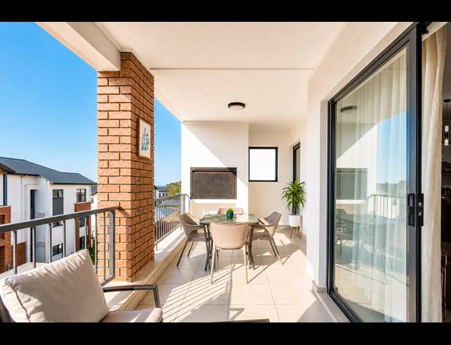 2 BEDROOM APARTMENT TO LET IN BALLITO CENTRAL